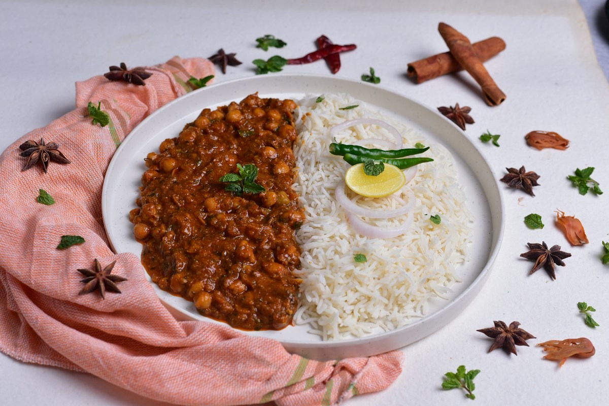 Risoto Aveludado ao Alho Dourado na Manteiga de Garrafa preparado com temperos L'Mark