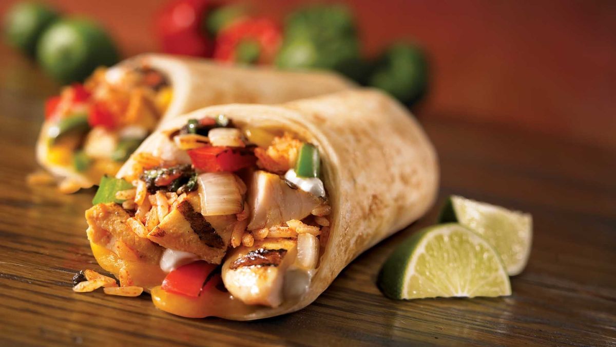 Wrap de Frango Desfiado com Ketchup Gourmet Especial preparado com temperos L'Mark